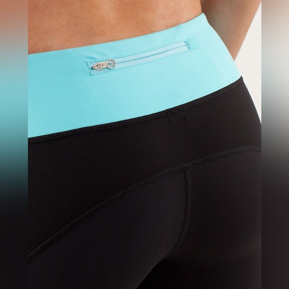 Lululemon Runnin' With My Homies Pant Color Black  / Angel Blue Size 6 EUC - Picture 7 of 16